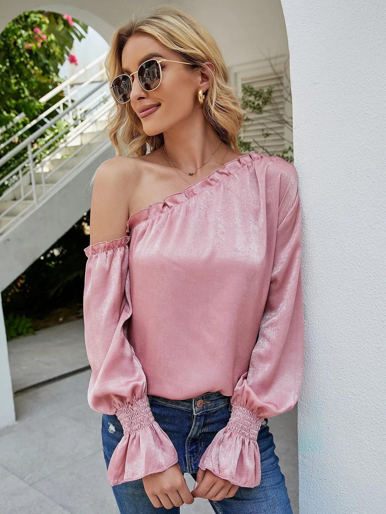 KittenAlarm - One Shoulder Puff Sleeve Blouse