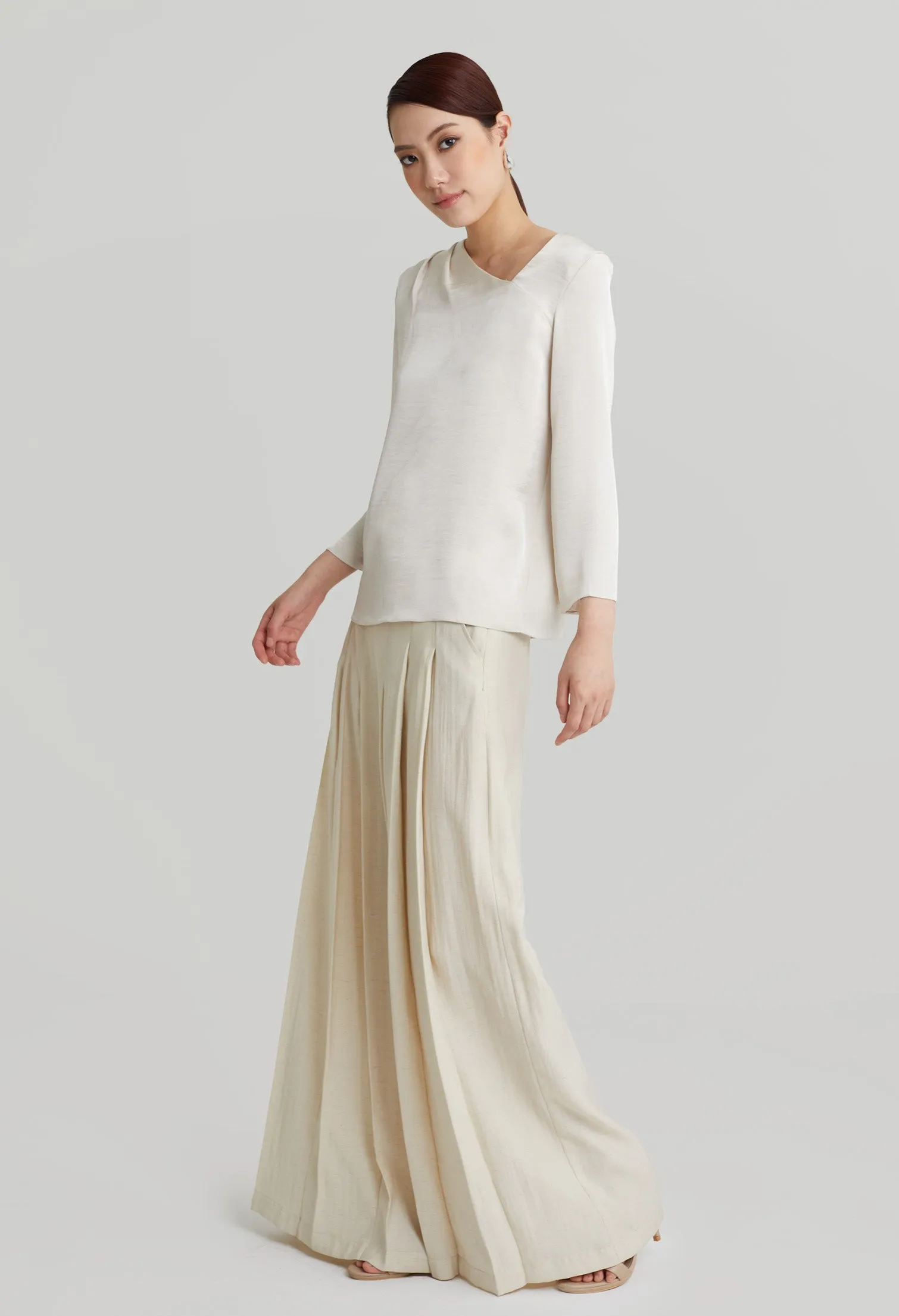 nichii X NURITA HARITH Poise Silk Asymmetrical Collared Top