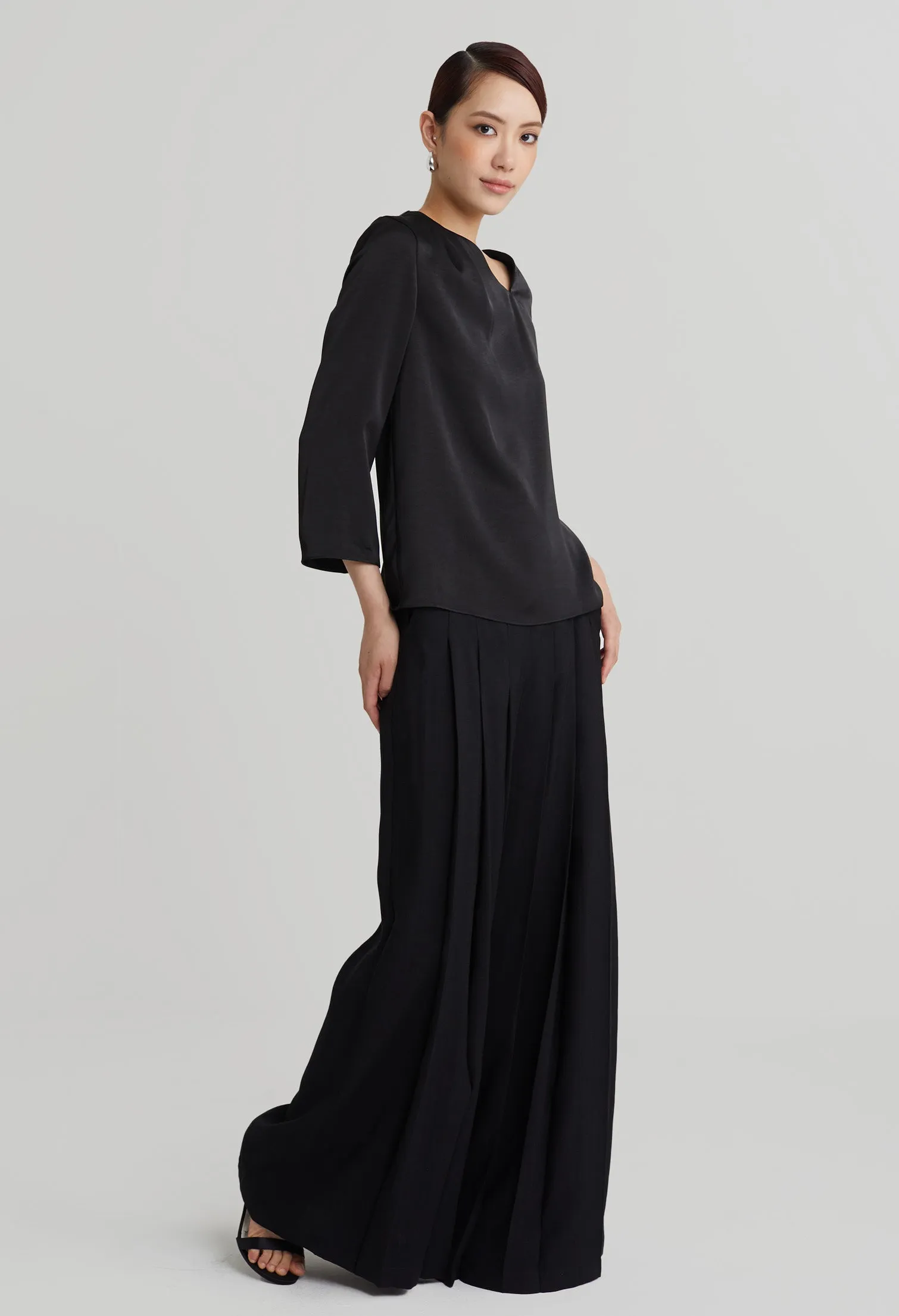 nichii X NURITA HARITH Poise Silk Asymmetrical Collared Top