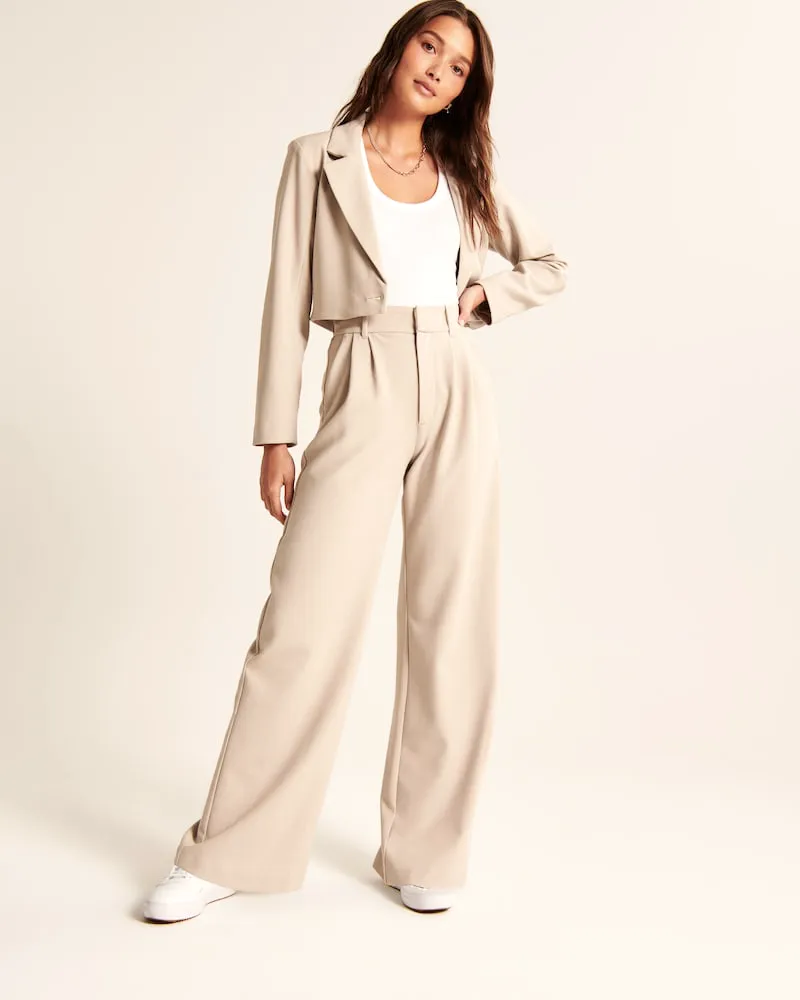 Wide-leg Tailored Pants